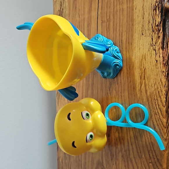 Disney Store Exclusive The Little Mermaid Flounder tumbler 2018 - Picture 3 of 3